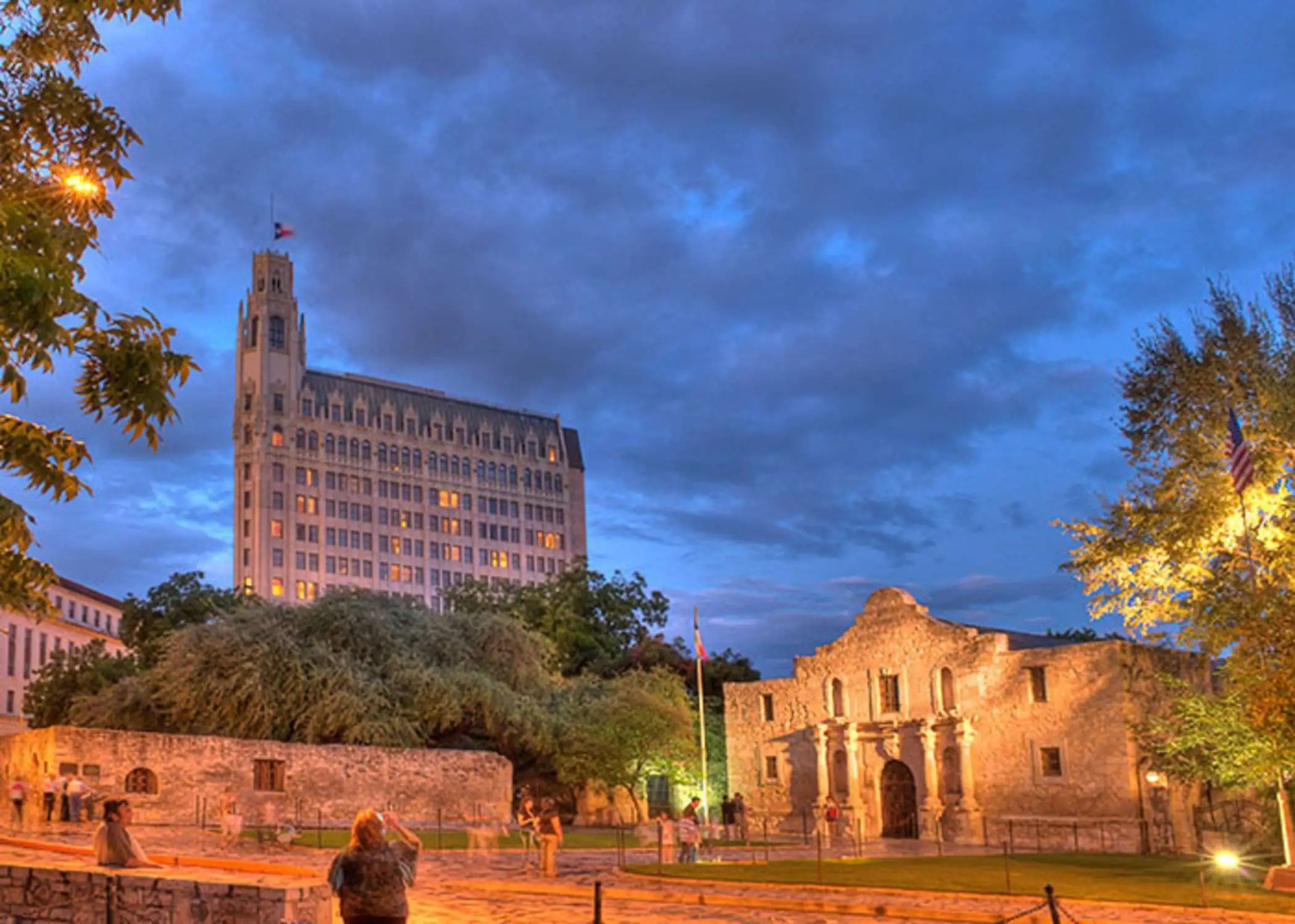 The Emily Morgan San Antonio - a DoubleTree by Hilton
