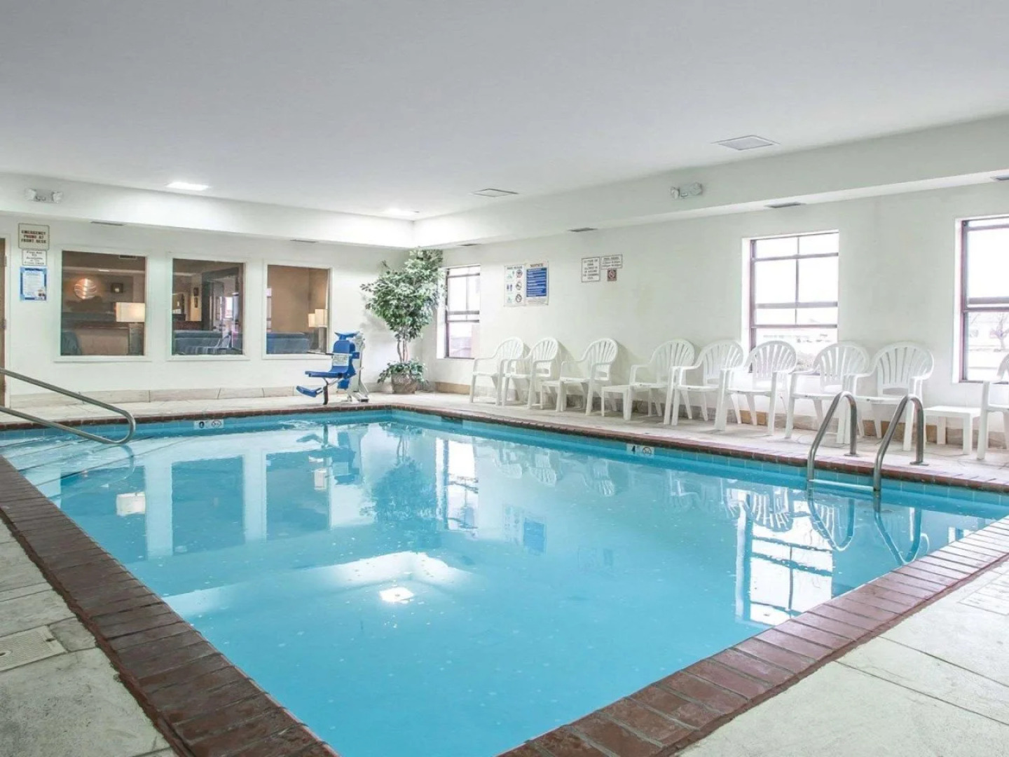 Comfort Inn Walcott near Davenport