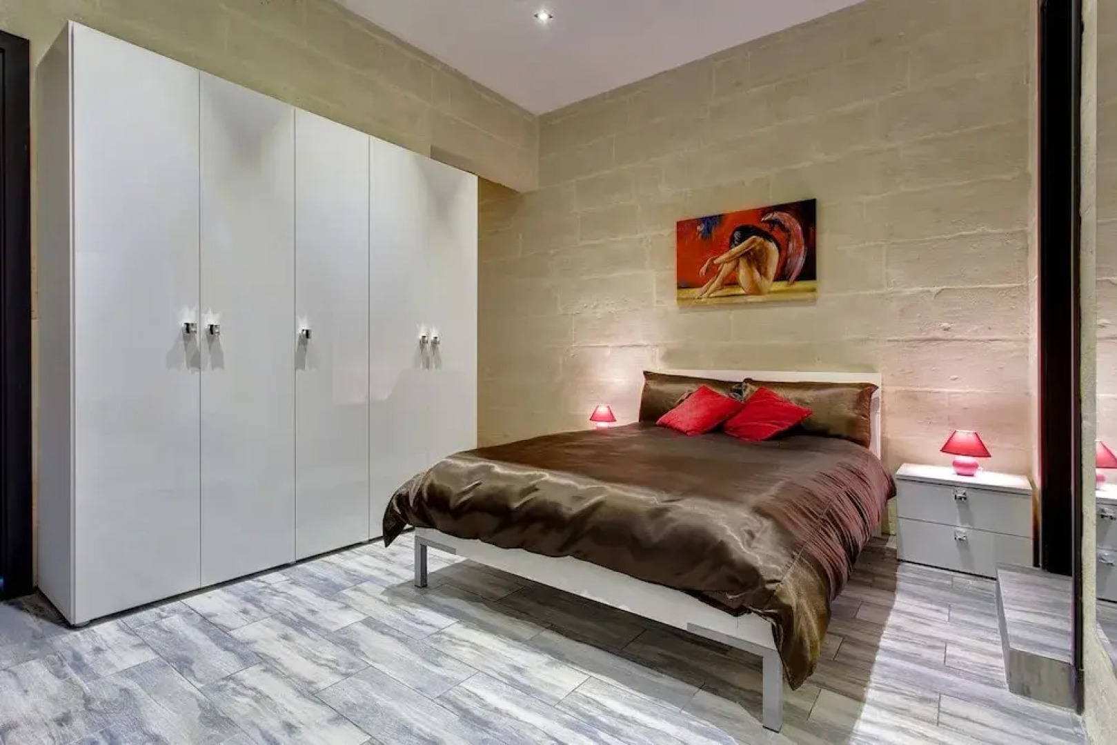 Charming Seafront House In Kalkara