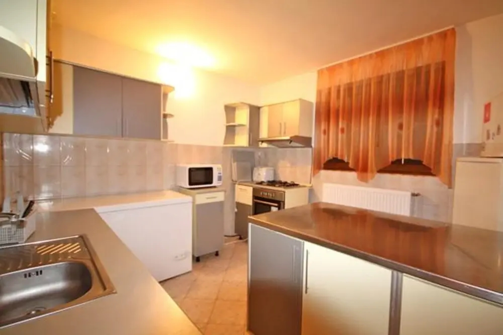 House With 10 Bedrooms in Durău, With Wonderful Mountain View and Enclosed Garden Near the Slopes