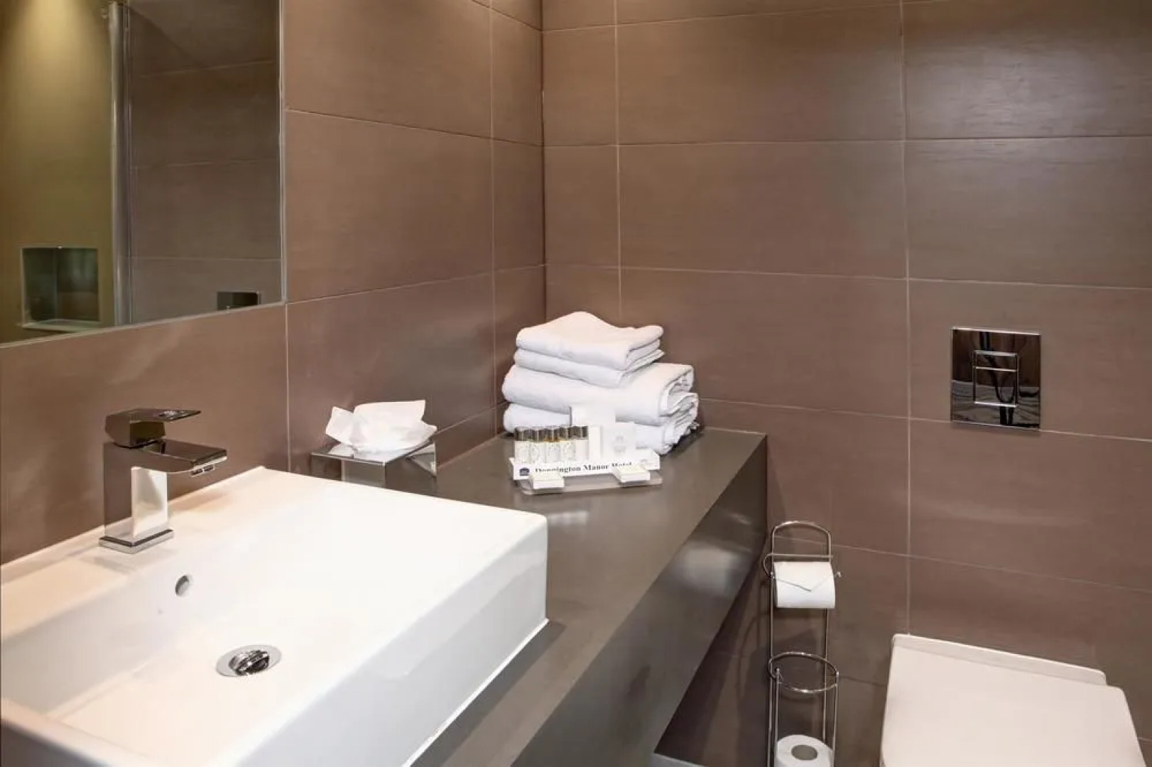 BEST WESTERN PLUS Donnington Manor Hotel