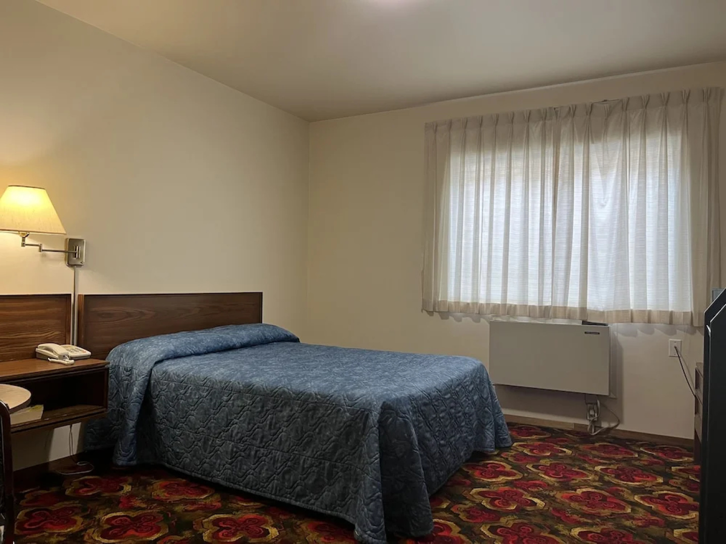 Royal Hotel