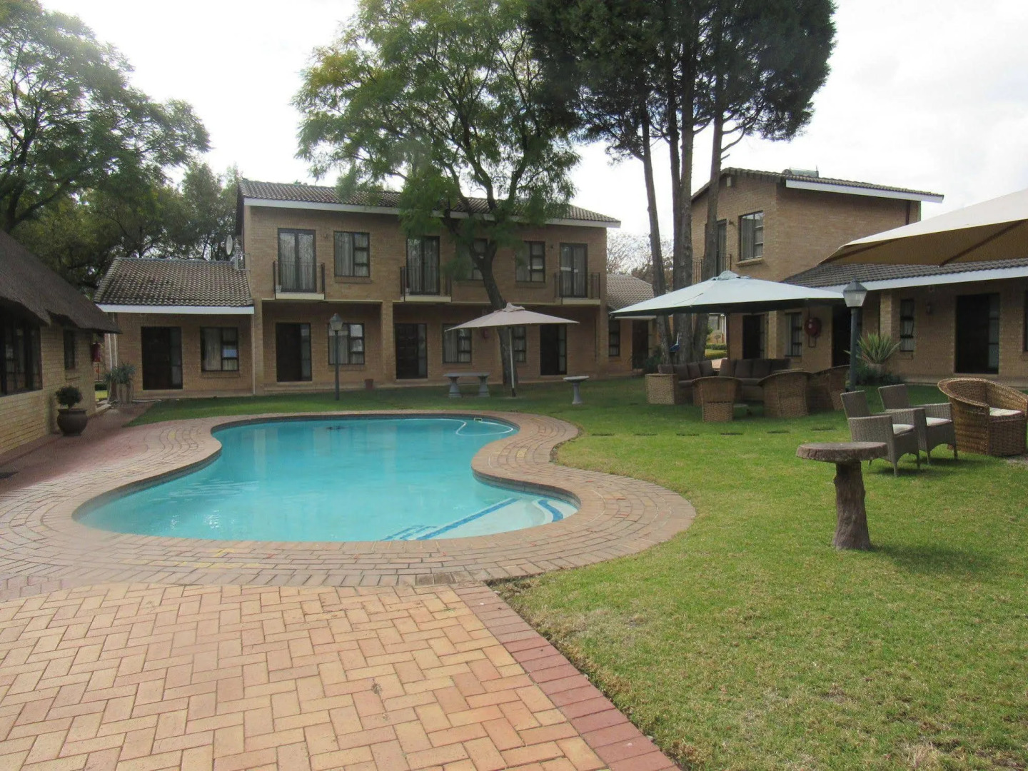 Hoyohoyo Chartwell Lodge