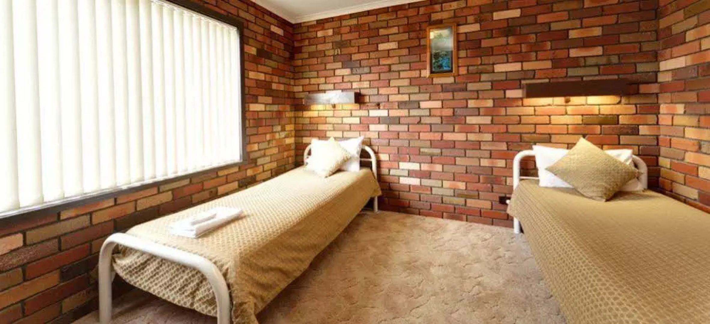 Belvoir Village Motel & Apartments