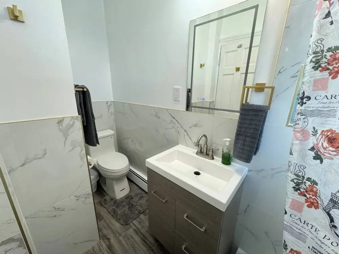 Huge 3 Bedrooms Apt 15 Minutes to NY City