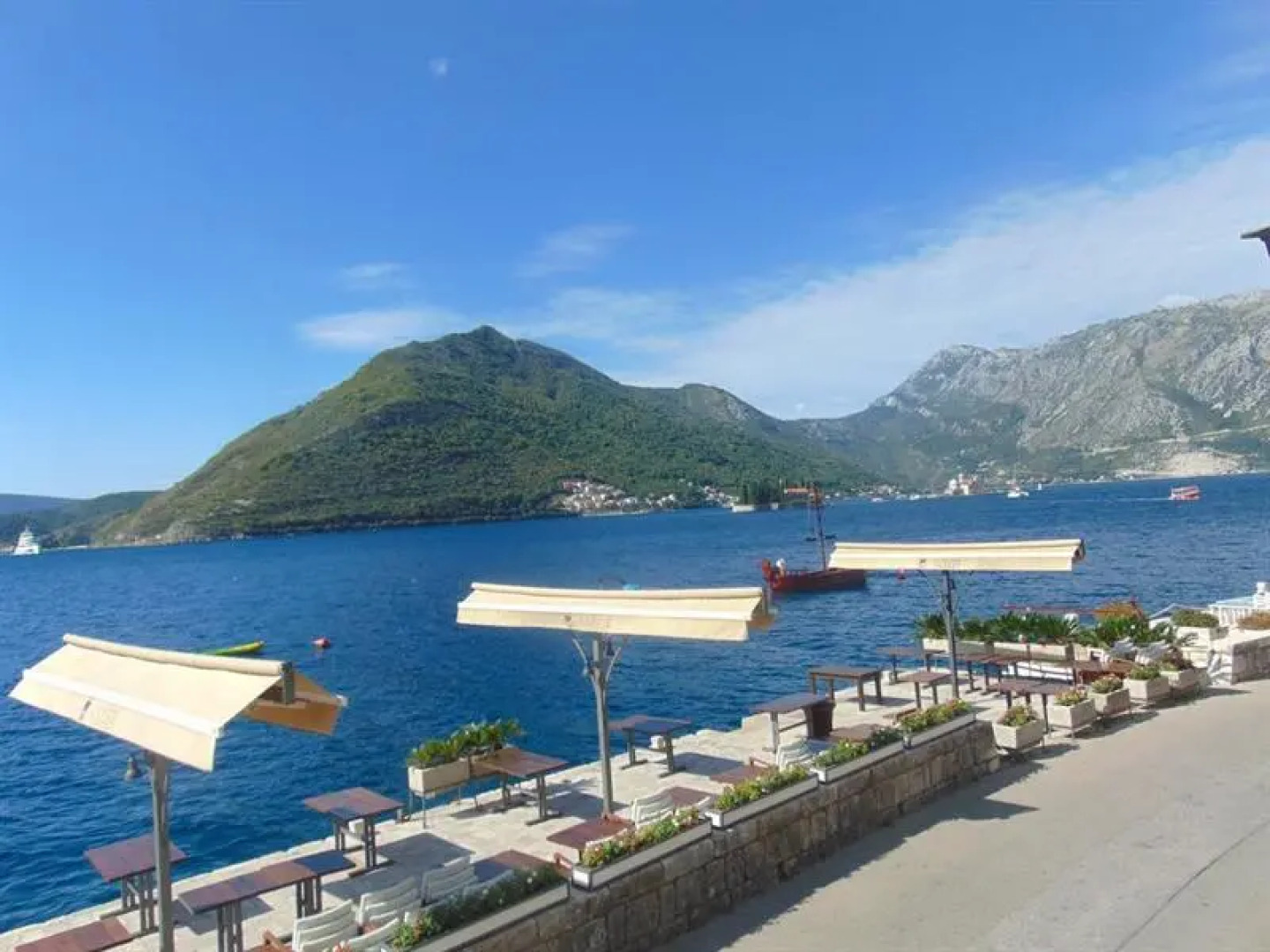 Conte Hotel & Restaurant