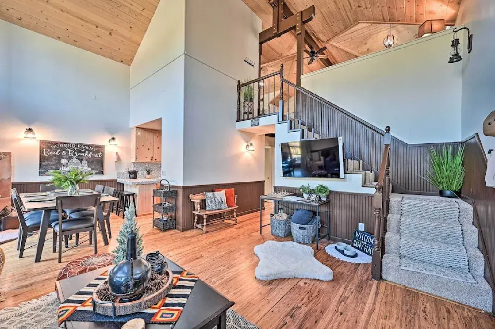 Inviting Julian Home w/ Scenic View & Hot Tub