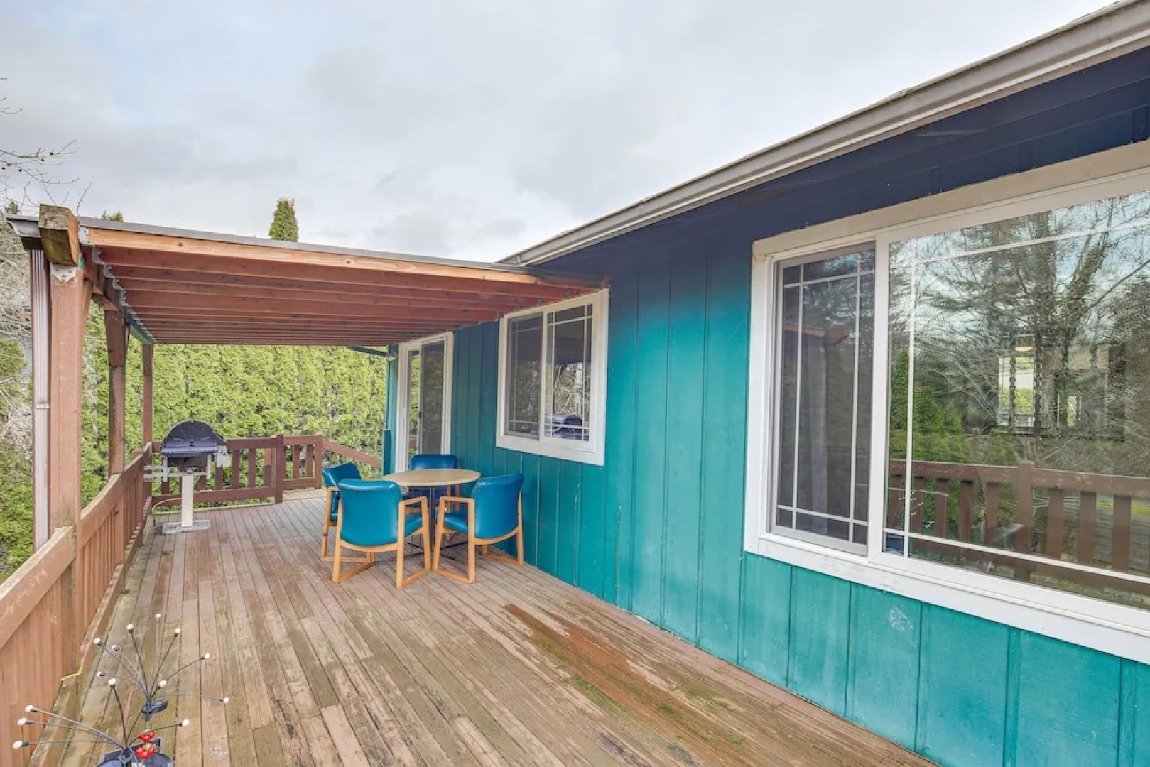 Peaceful Gresham Home w/ Grill: 2 Mi to Downtown