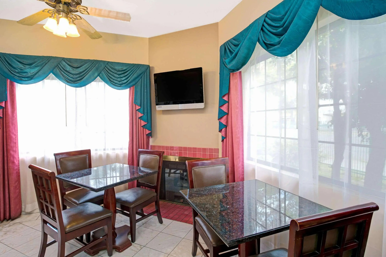 Travelodge by Wyndham Lynwood