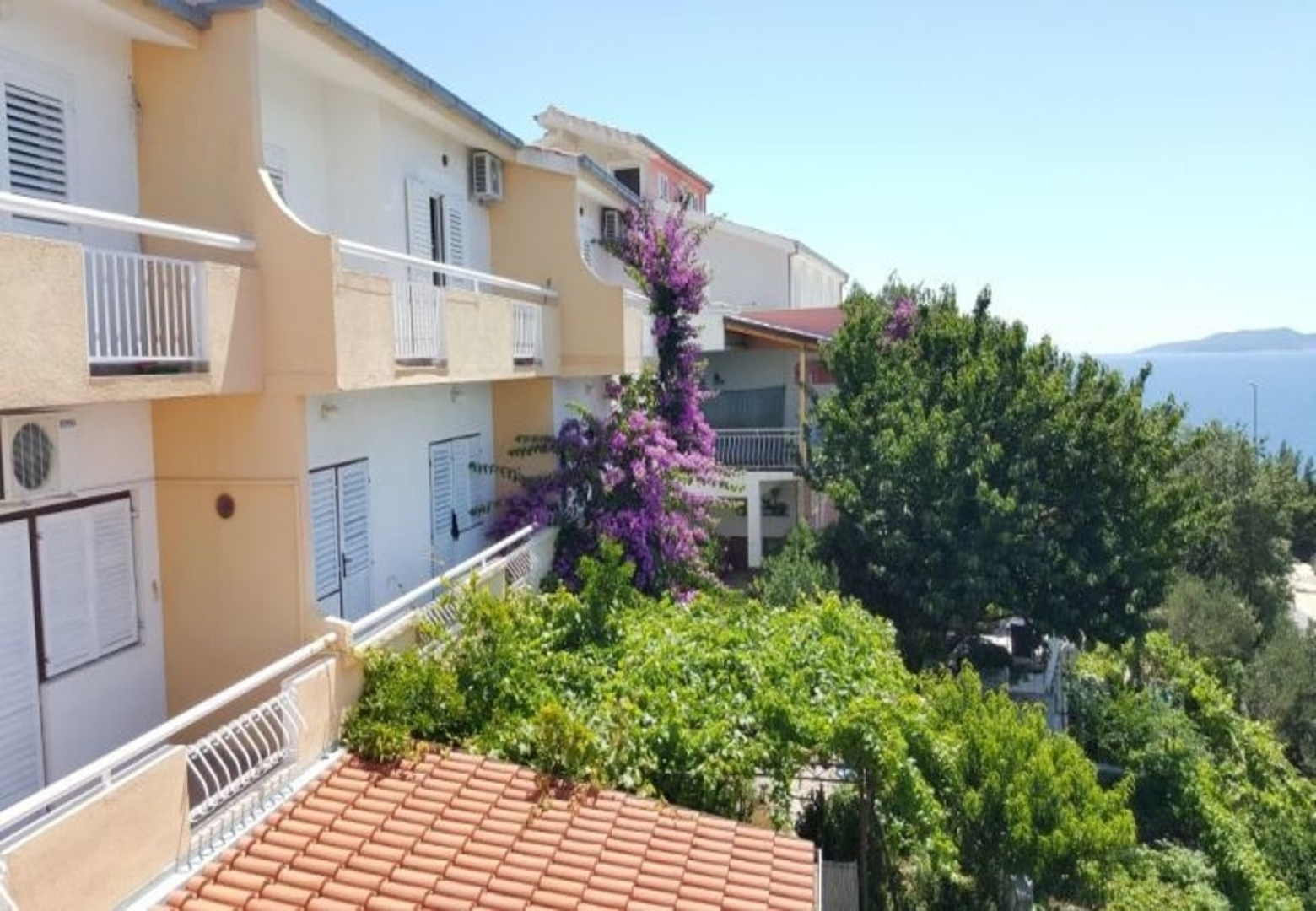 Apartment Nina - sea view family apartments A6 Celina Zavode, Riviera Omis