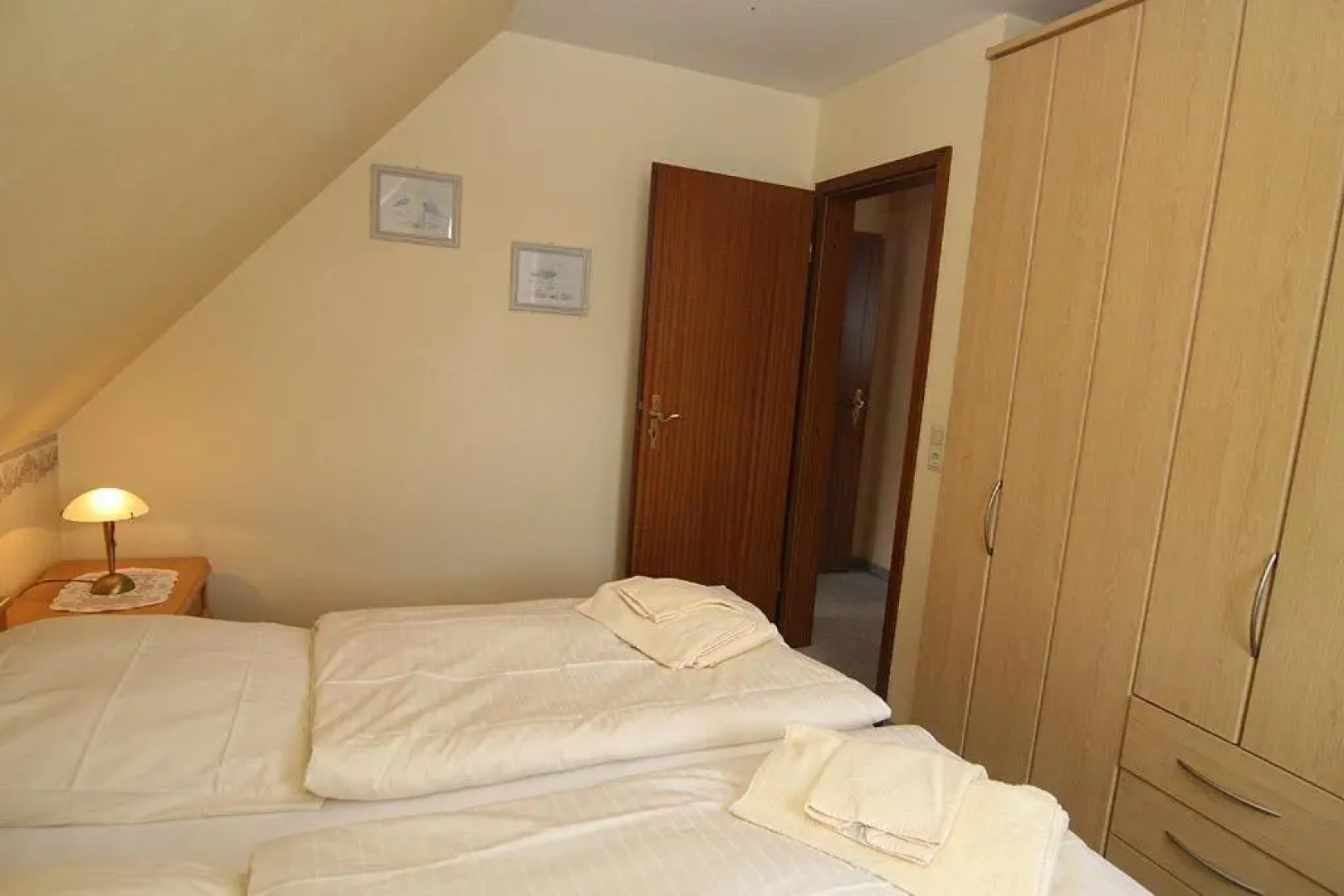 Wohnung 2, Schumacher