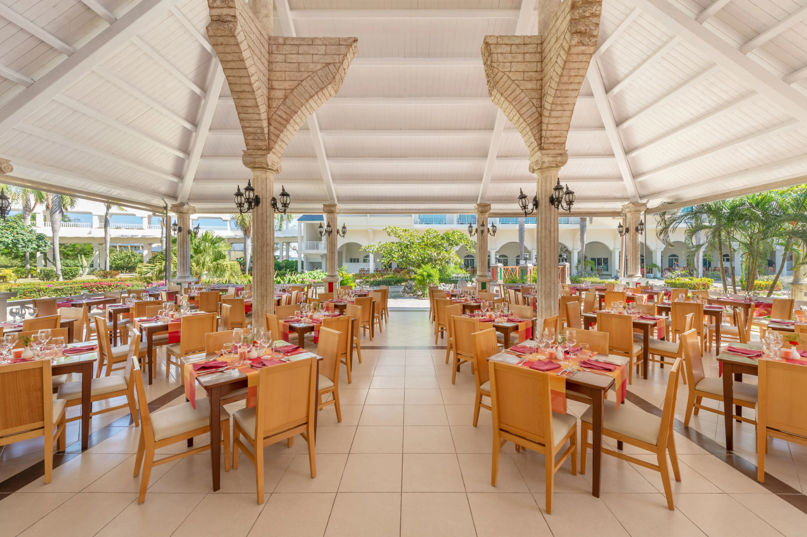 Aston Costa Verde Beach Resort