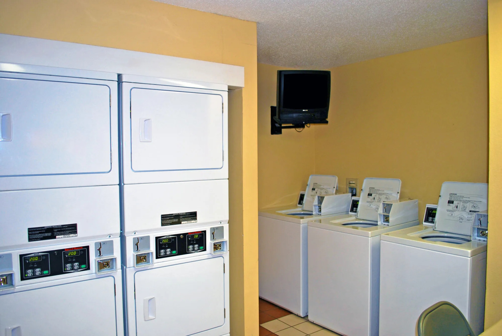 Extended Stay America Select Suites - St. Louis - Airport - Central