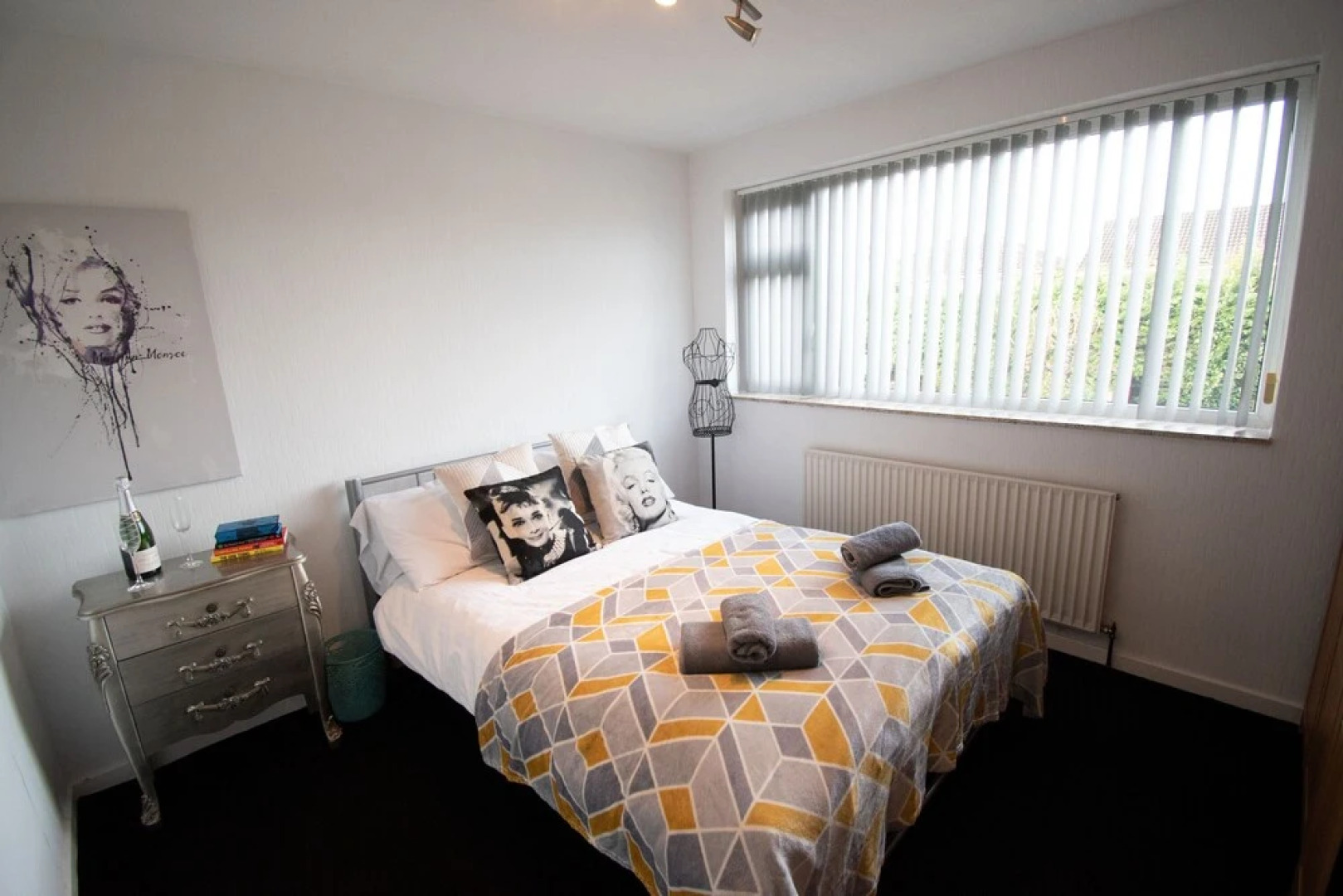 Ideal Lodgings in Whitefield