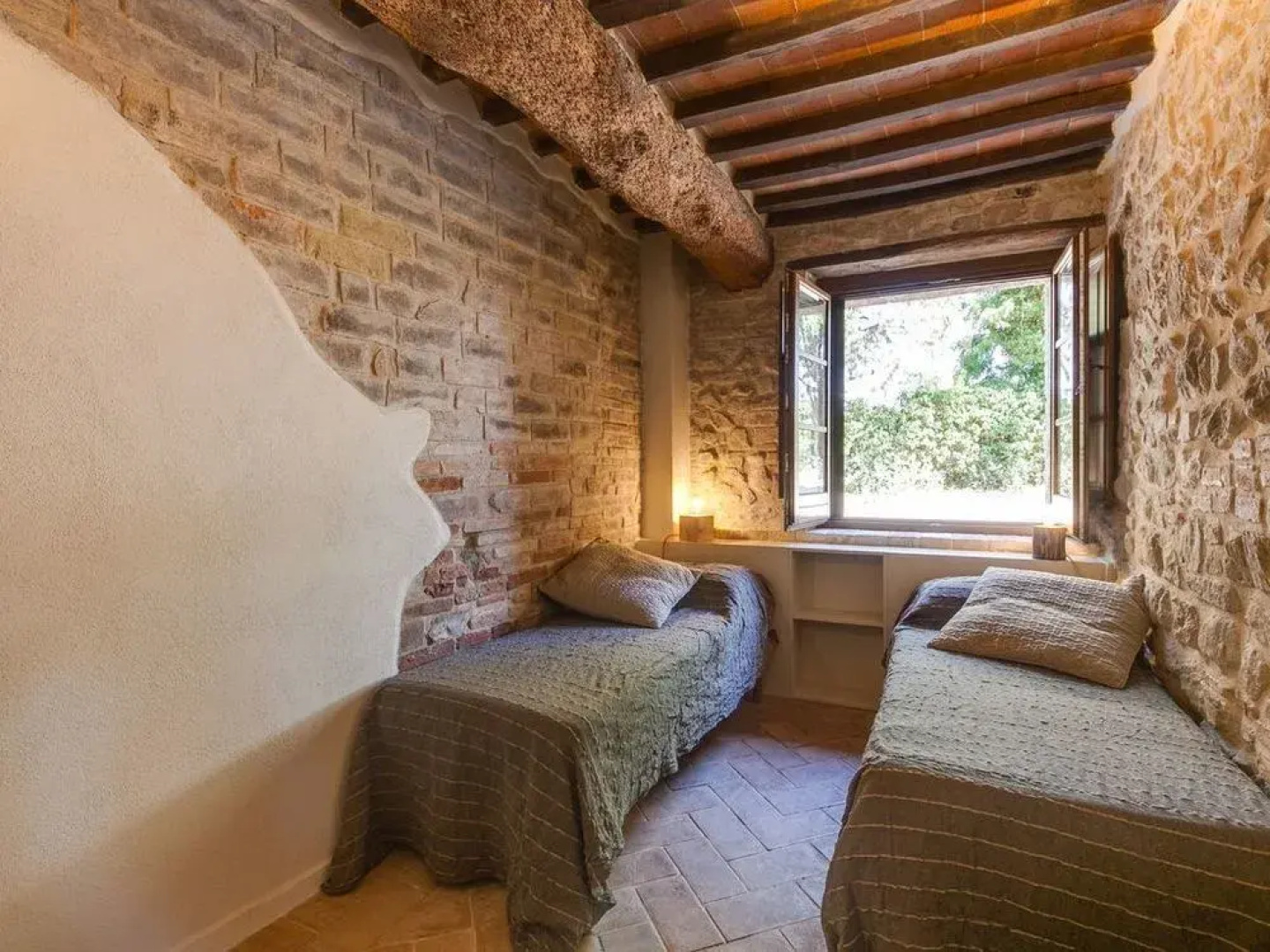 Umbria Country Shelter