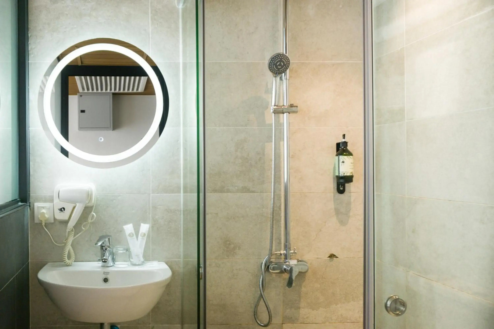 Santa Grand Hotel Central Market