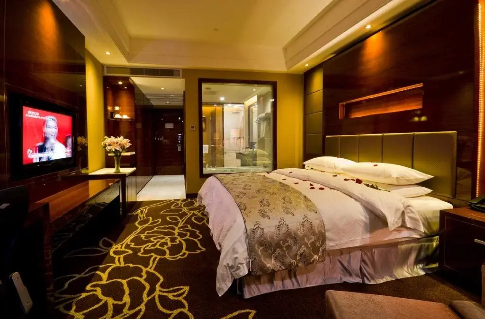 Yichang Jinshi Hotel