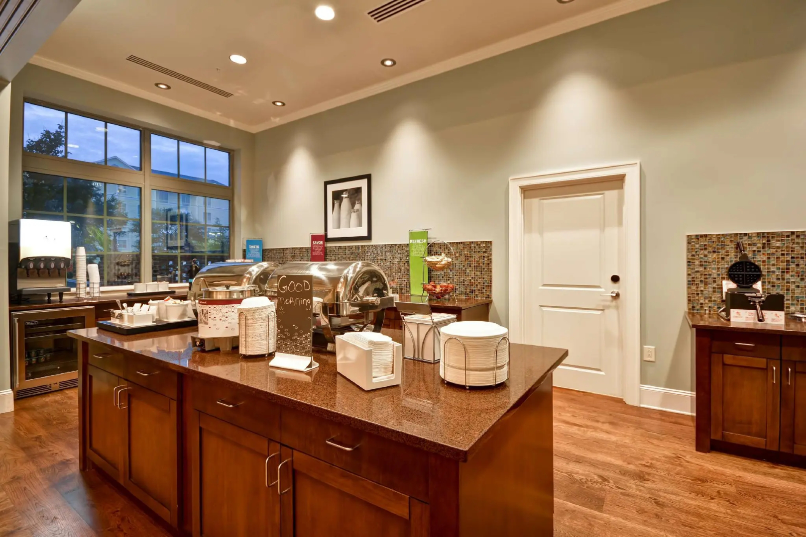 Hampton Inn & Suites Charleston Airport