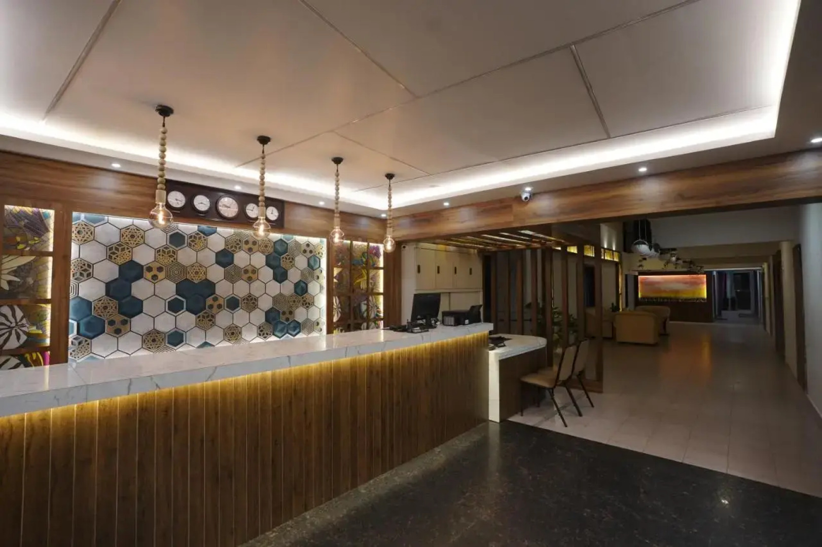 Hotel Luciya International