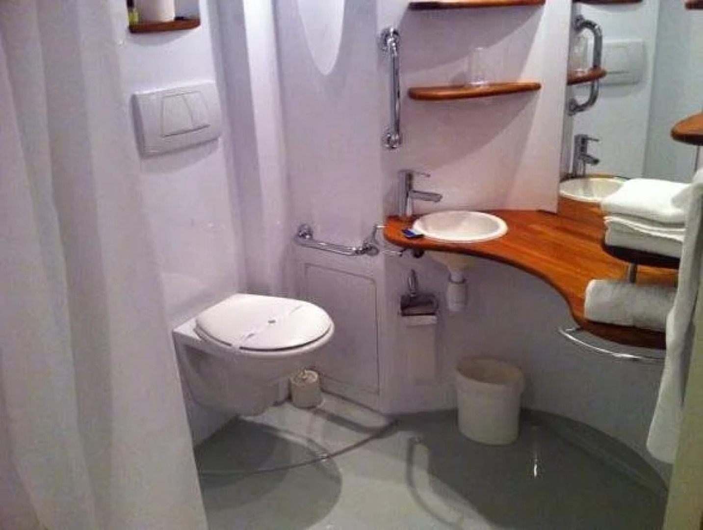 FASTHOTEL LE RALE DES GENETS - Un hôtel FH COLLECTION