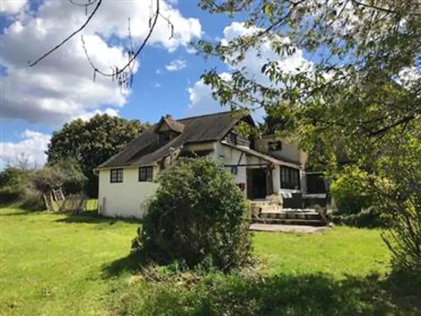 House With 3 Bedrooms in Issac, With Shared Pool and Furnished Garden