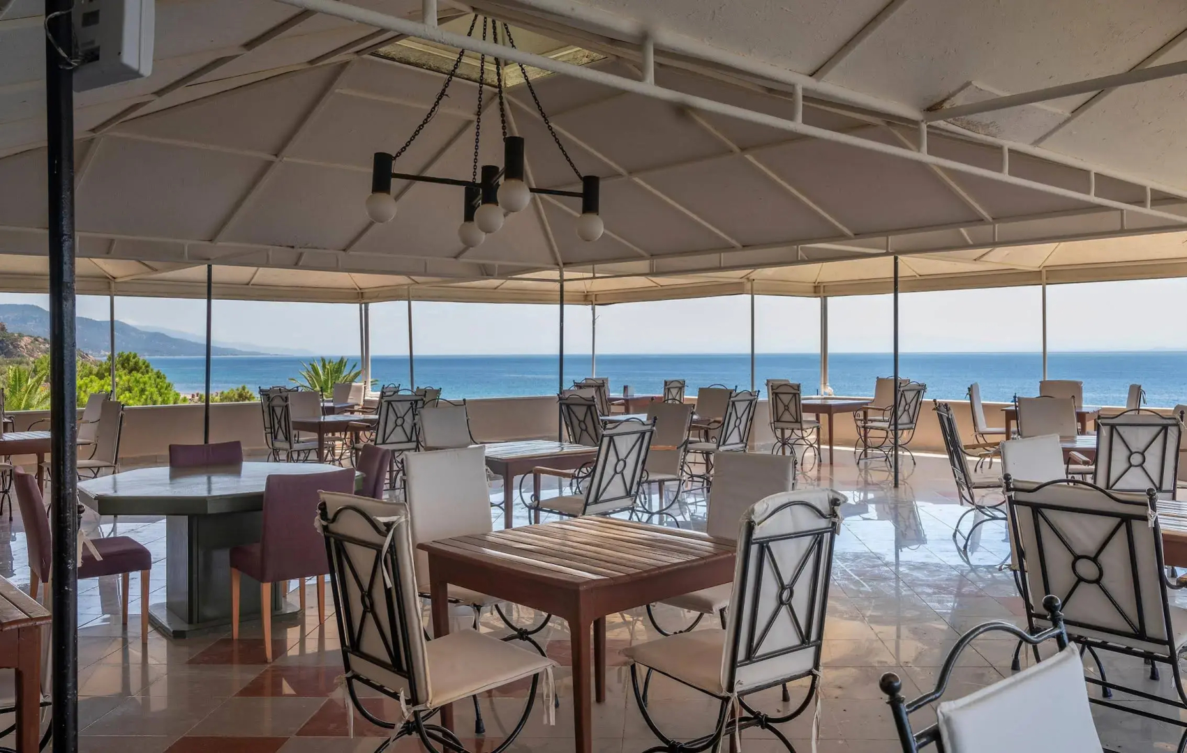 Assos Eden Gardens Hotel