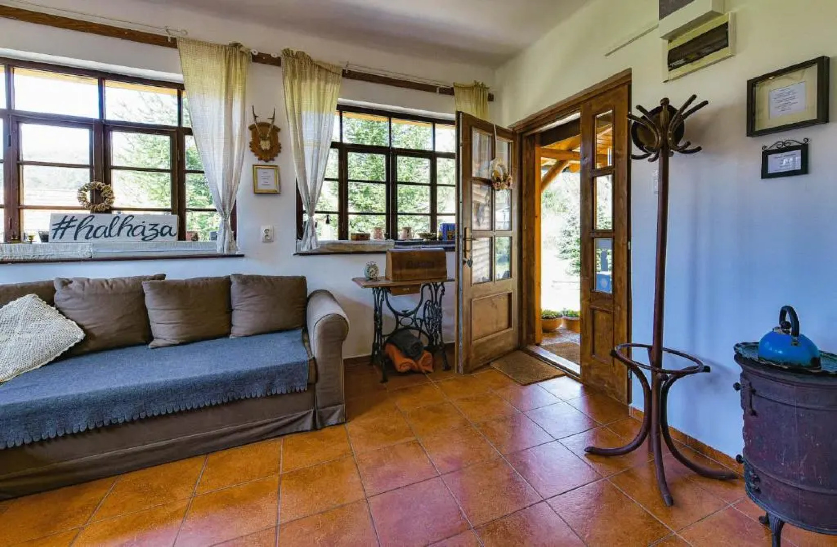 Halháza vendégház