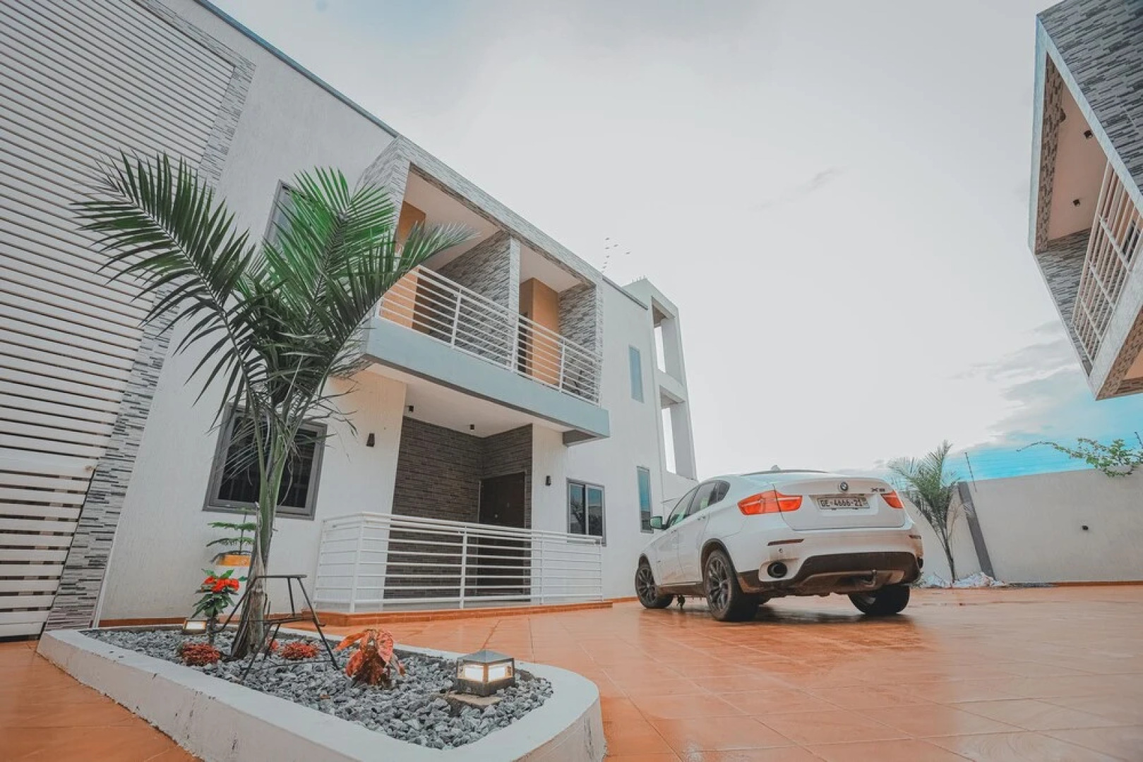 Platinum Plus Apartments