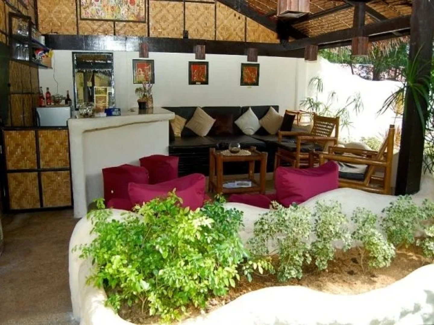 ChARTs Resort and ART-Café