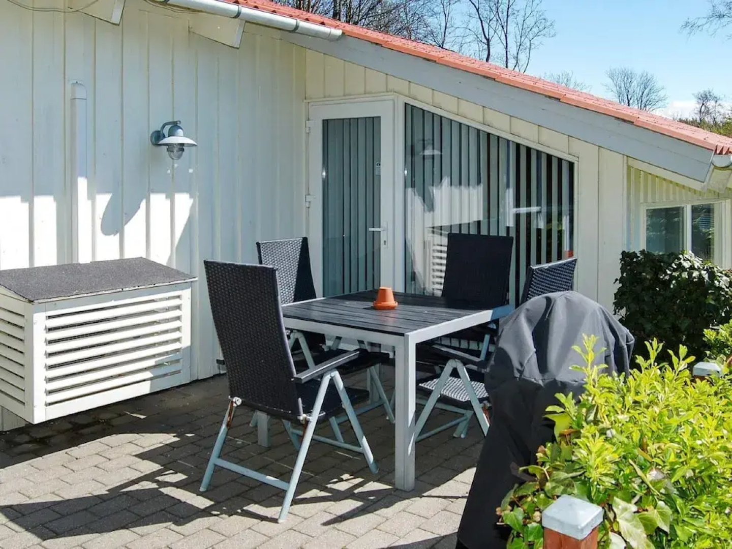 8 Person Holiday Home in Oksbol