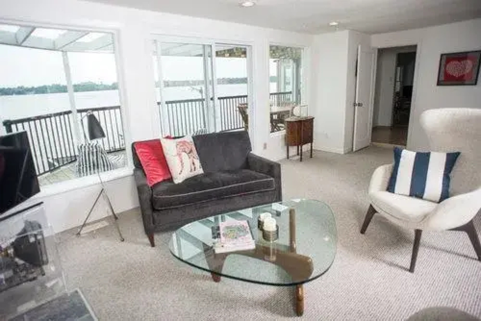 Shorehill Cottages on the Water