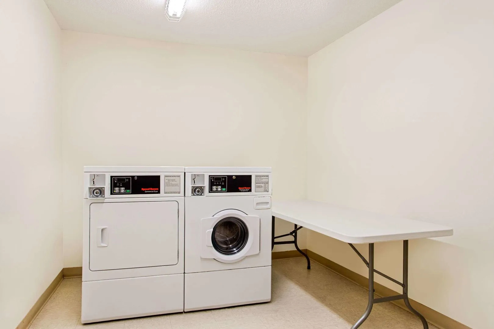 Holiday Inn Express Mobile I-65 by IHG