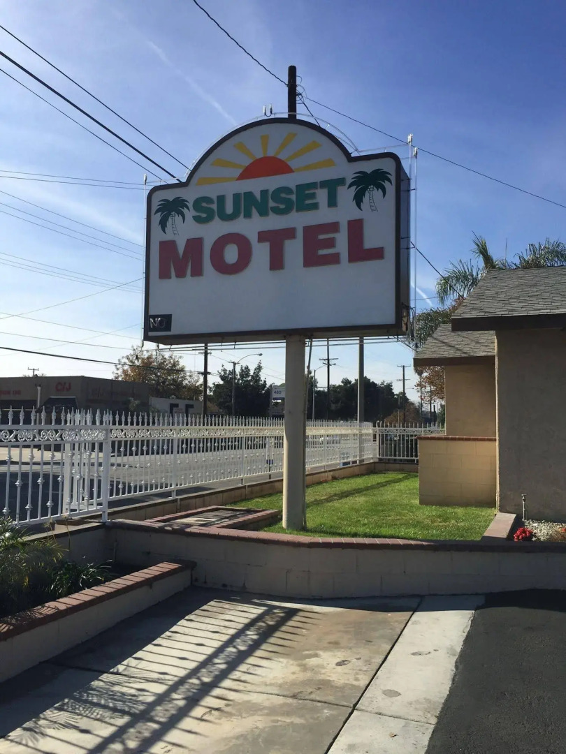 Sunset Motel