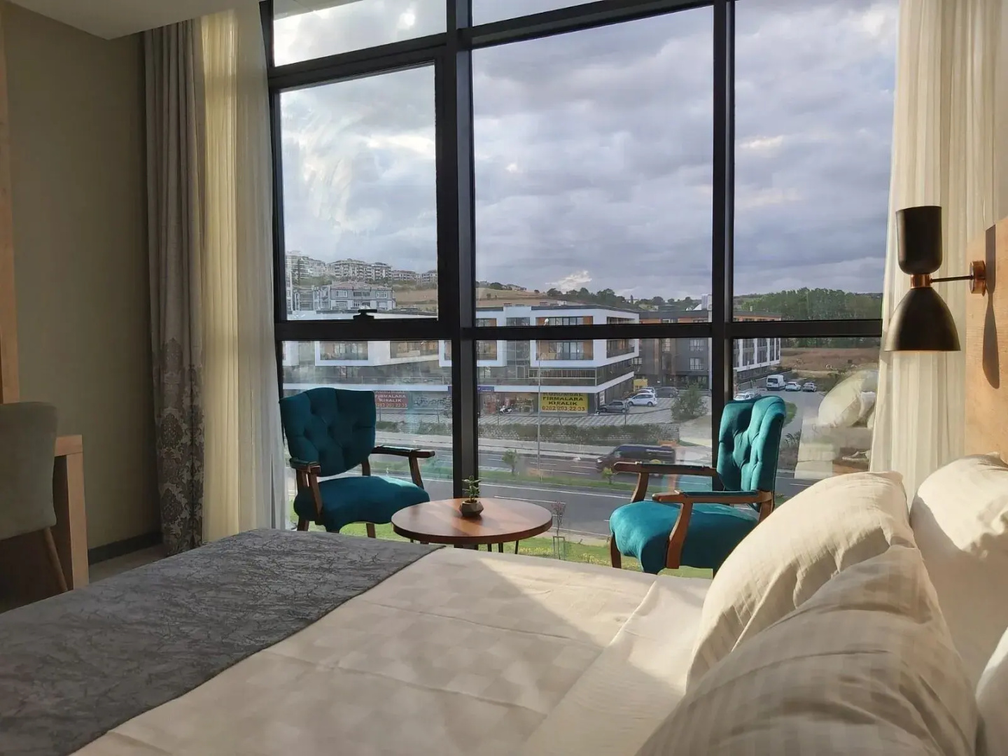 Mi̇lls Hotel