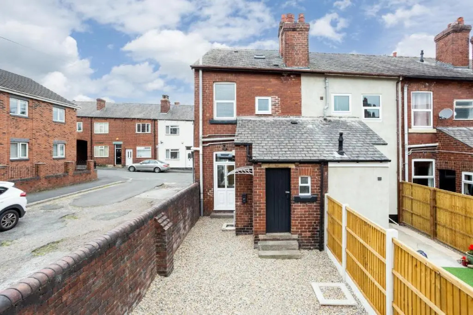 Whole house in centre of Town Ideal for Contractors and Professionals