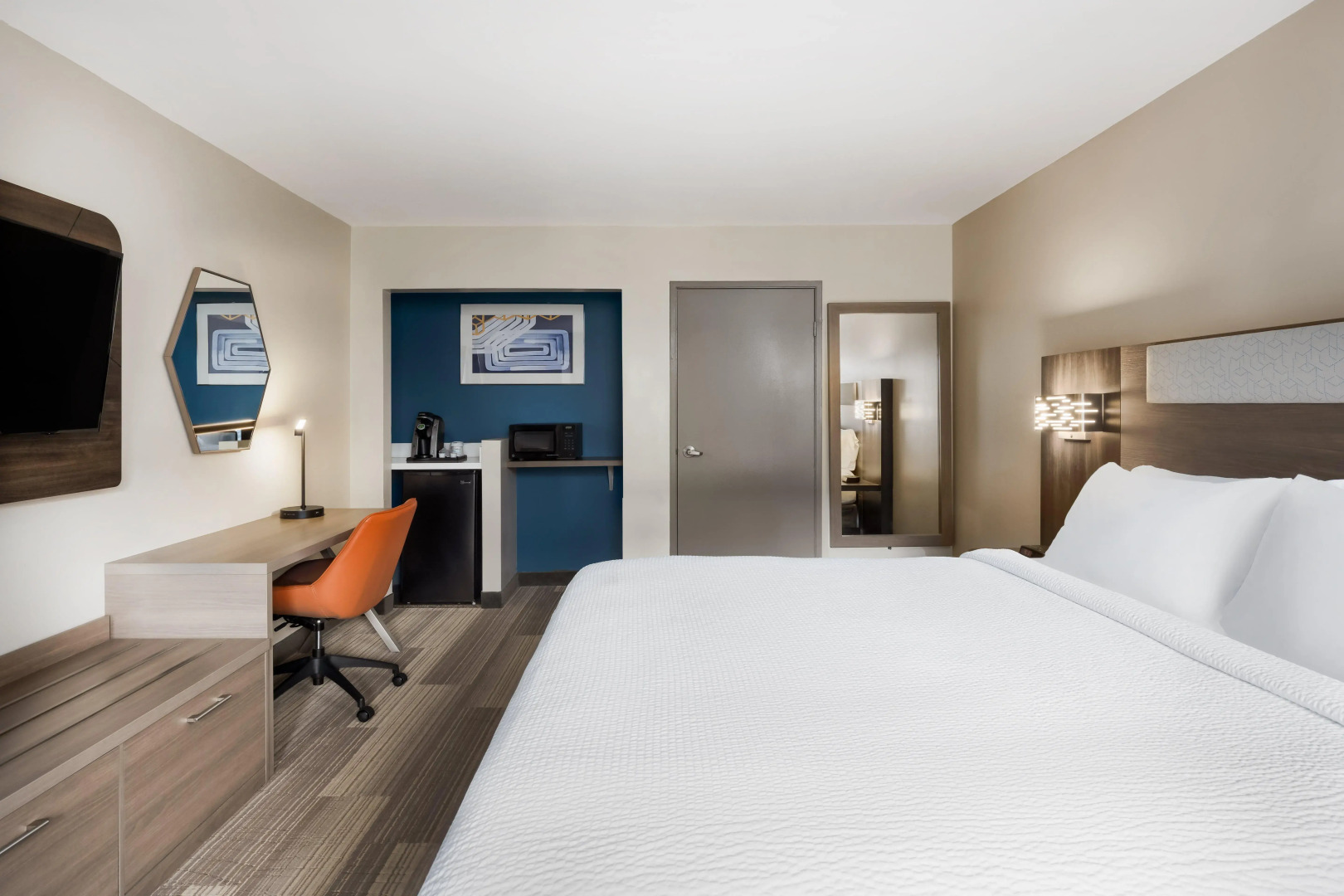 Holiday Inn Express Simi Valley by IHG