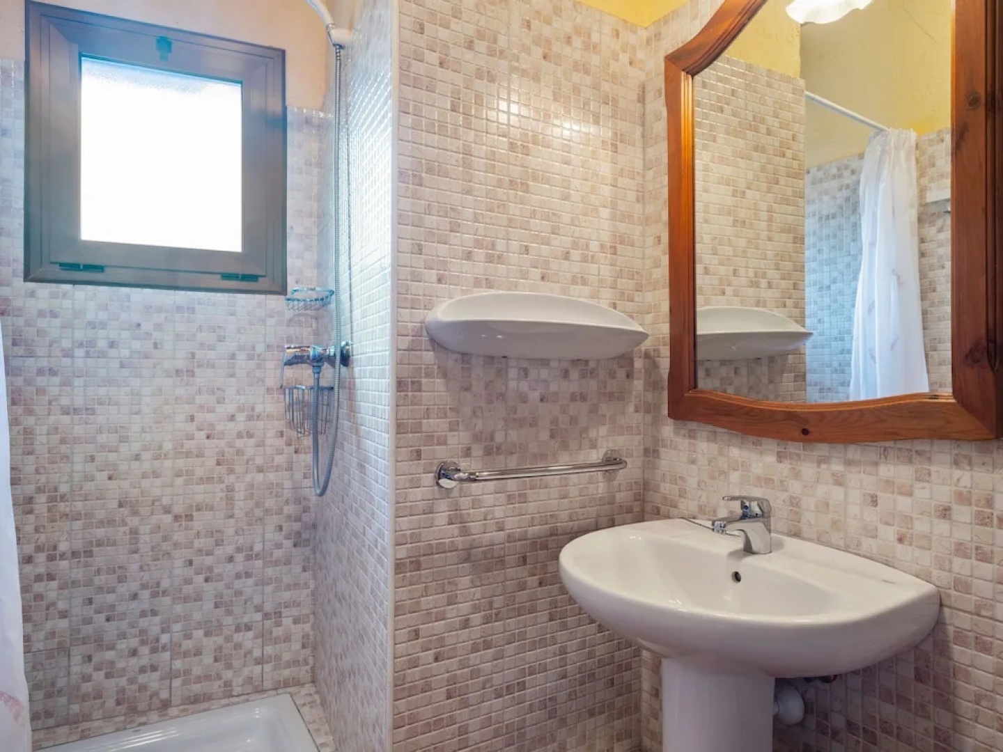 Pleasant Holiday Home in Gerona With Swimming Pool