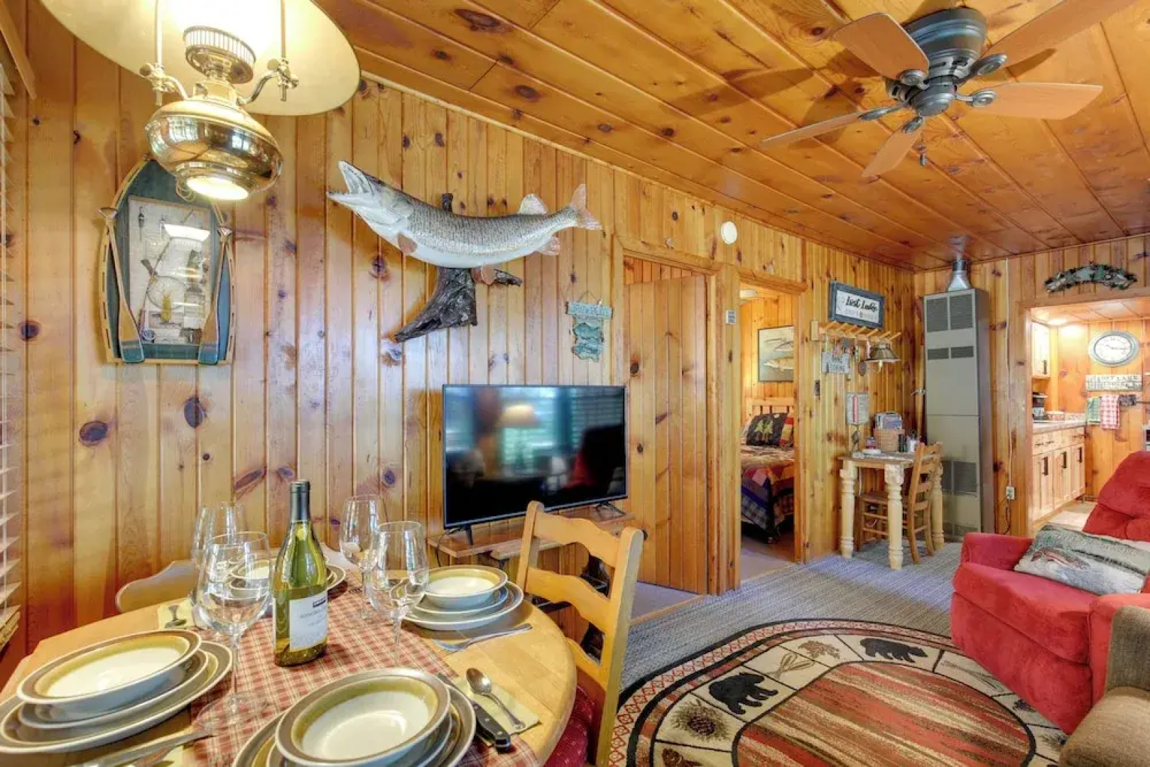 Quaint & Cozy Lake Cabin w/ Dock & Beach Access!