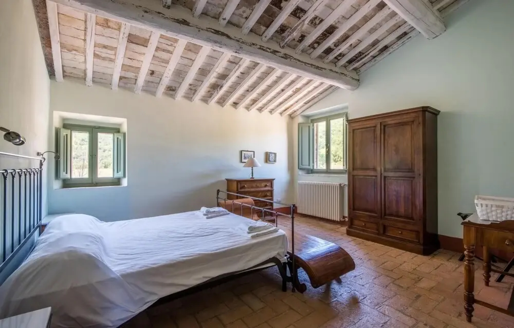 Awesome Home in Belforte - Radicondoli With 4 Bedrooms, Private Swimming Pool and Outdoor Swimming Pool