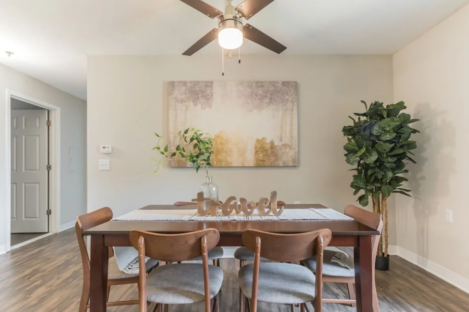 The Luxe Suites of Alexandria