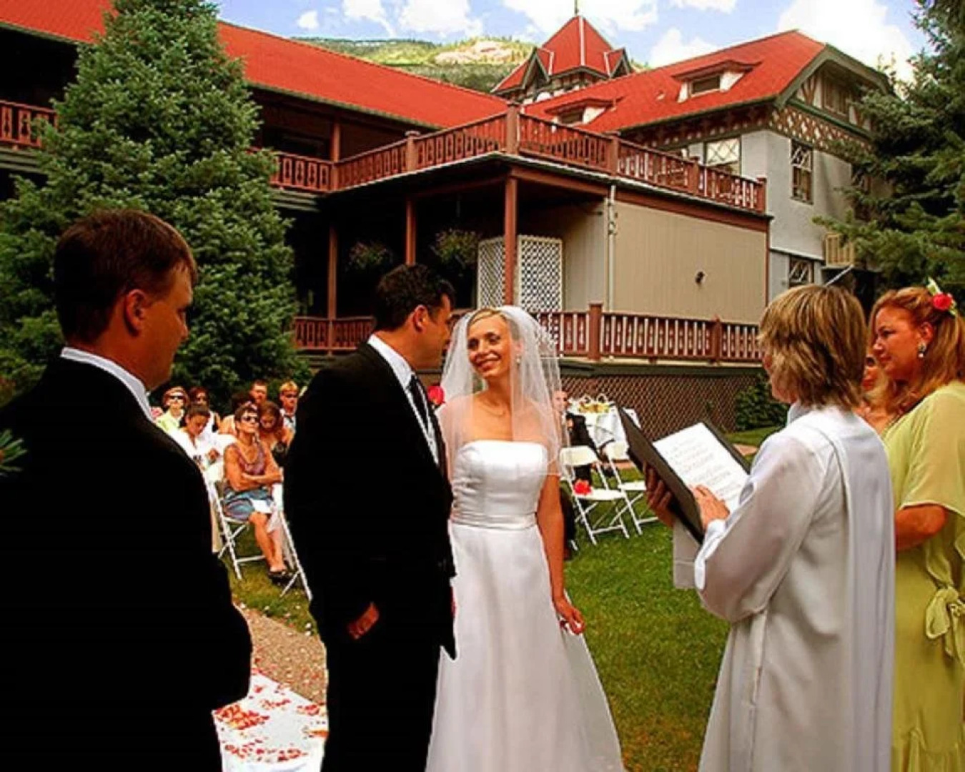 The Historic Redstone Inn