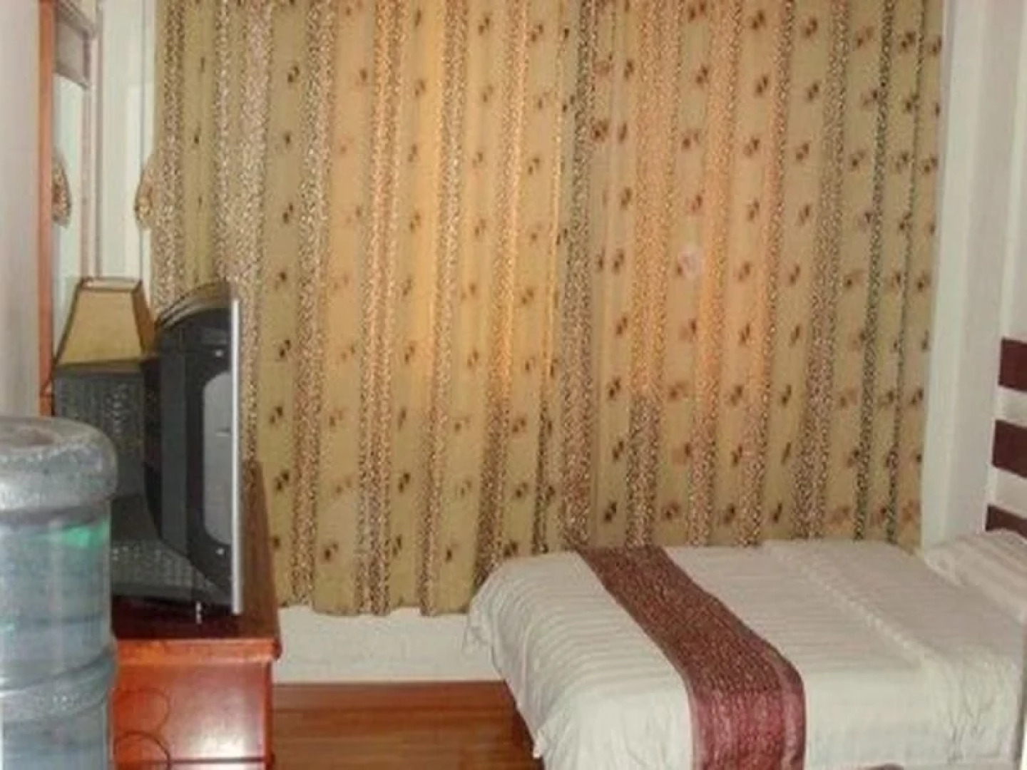 Heng Fu Lai Hotel - Huaguoshan Branch