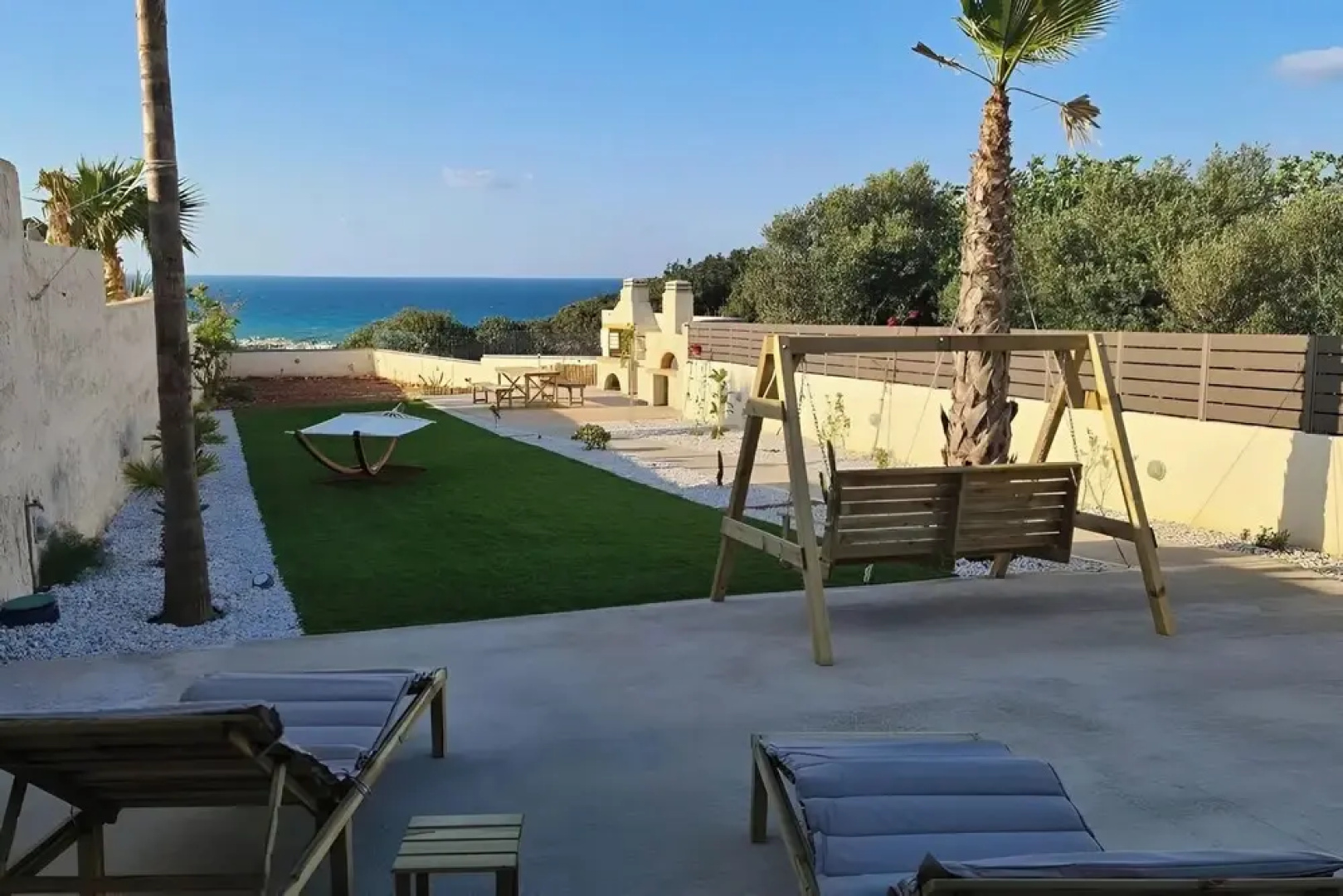 Zoi's SeaView House