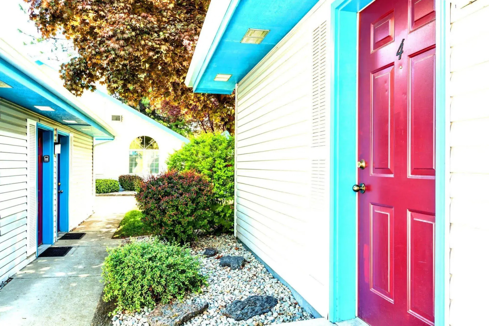 Turning Leaf Furnished Townhomes