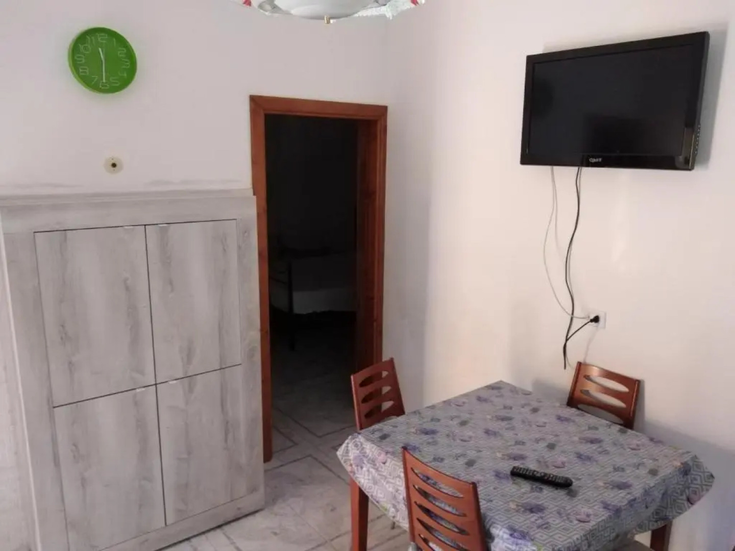 casa gialla mare del salento