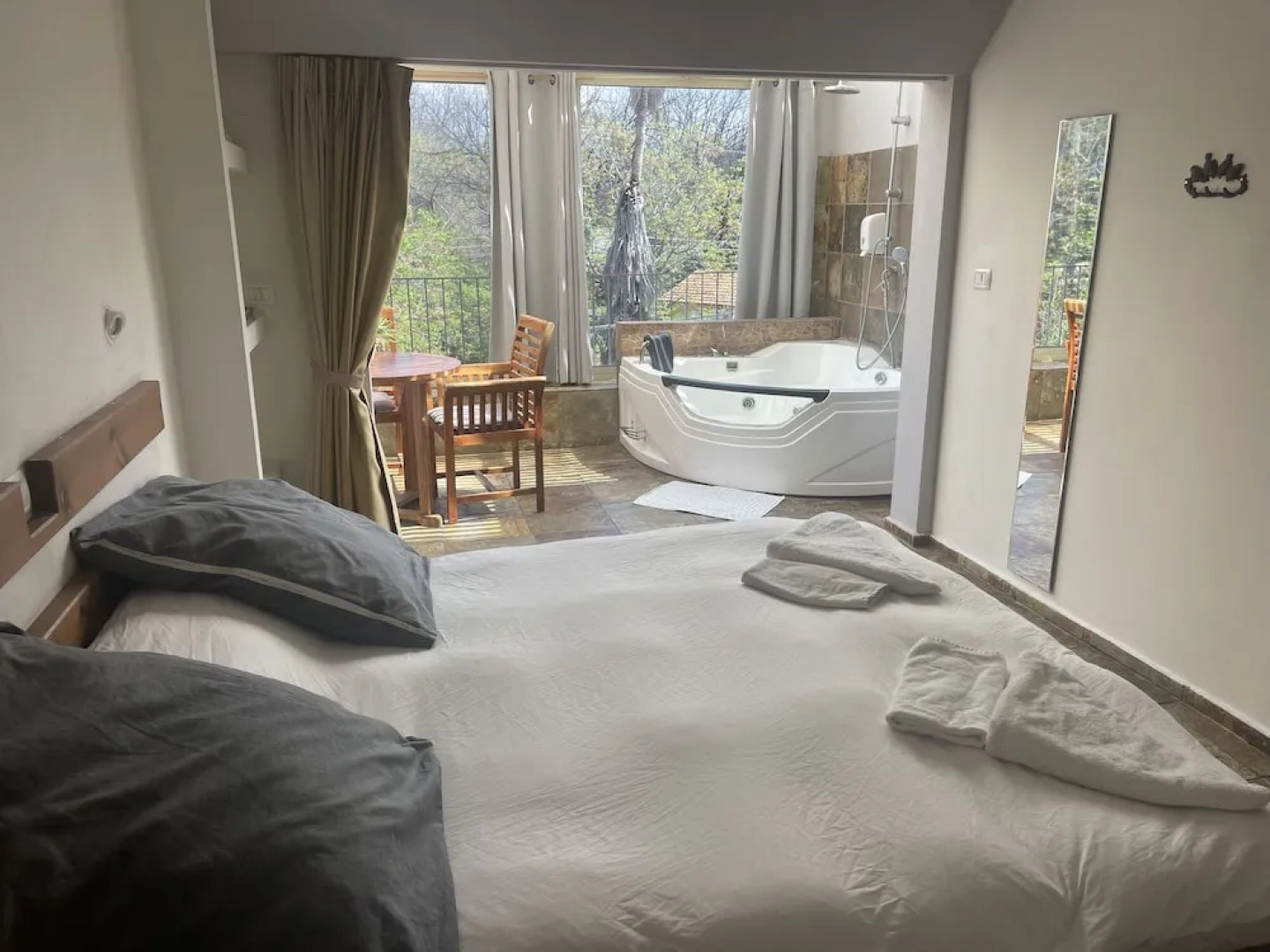 Gross nofesh and spa in Beit Hilel