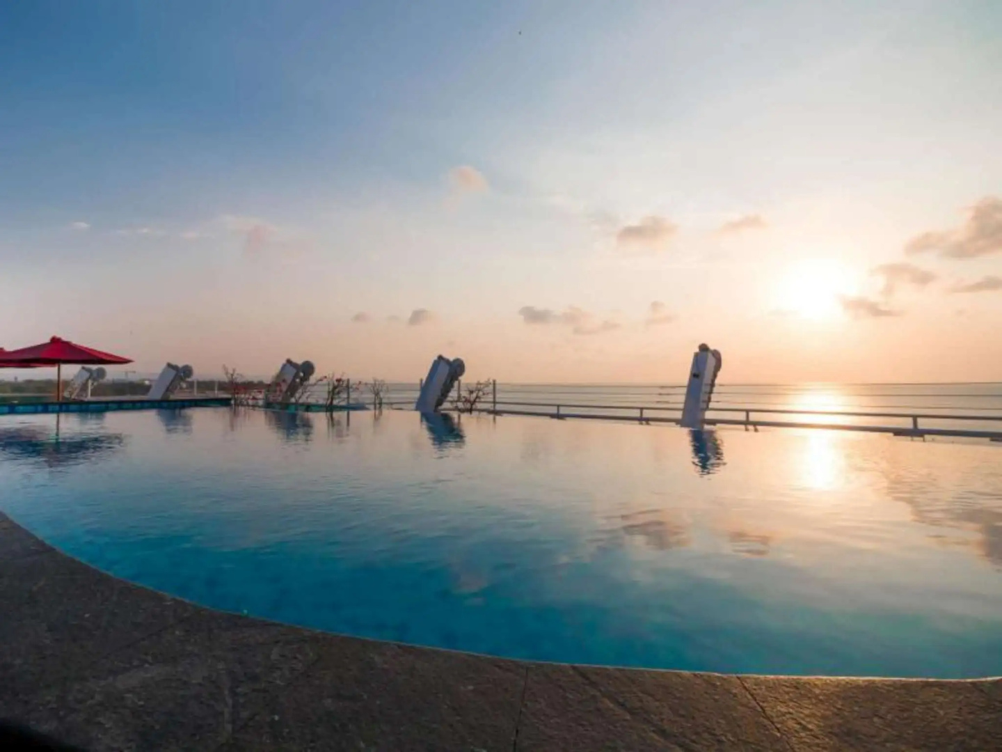 Kutabex Beach Front Hotel
