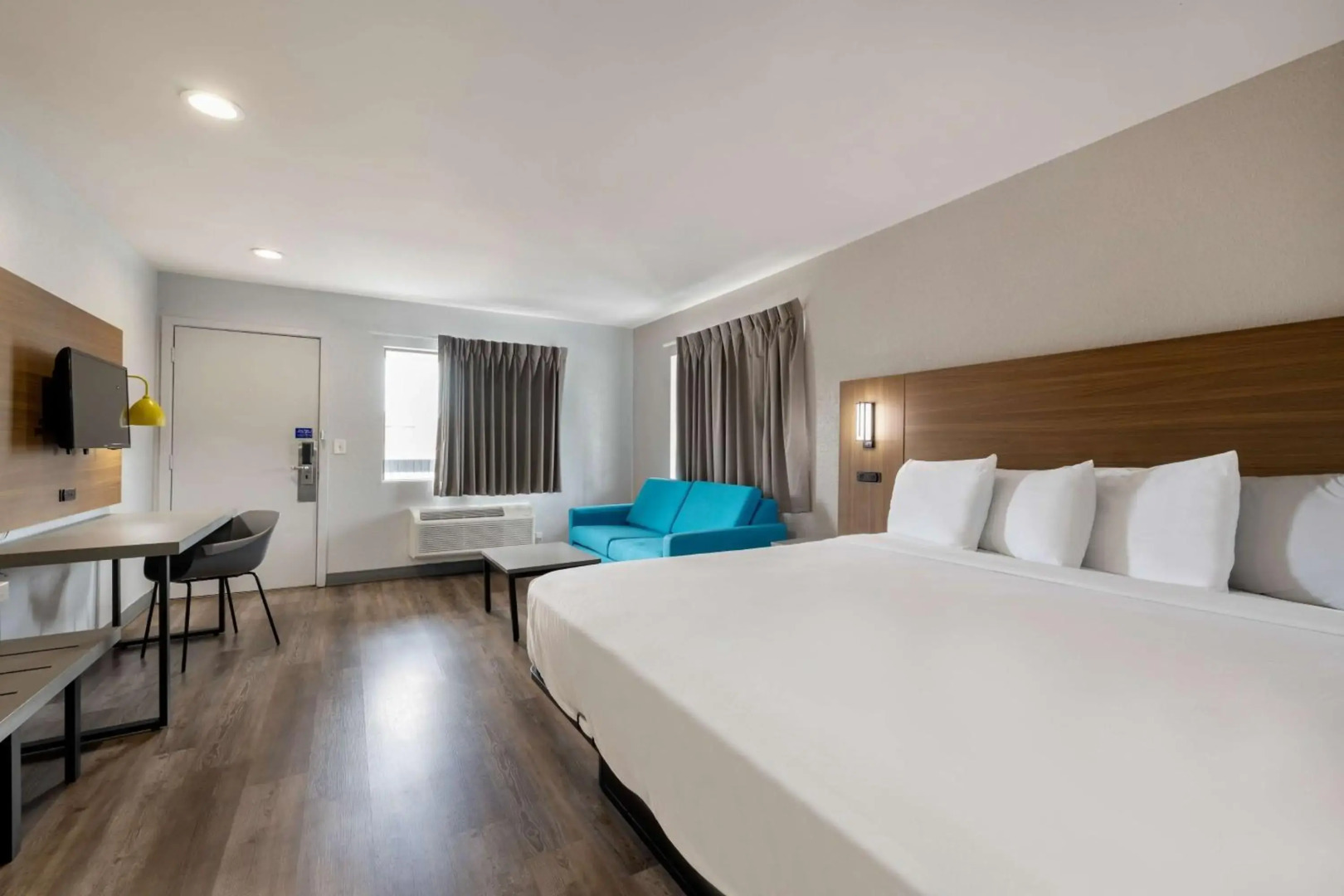 Motel 6 Santa Ana, CA