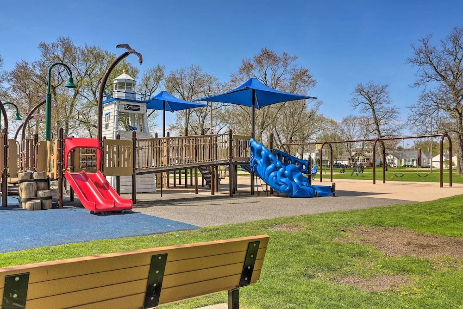 Family-friendly Port Clinton Home w/ Private Deck