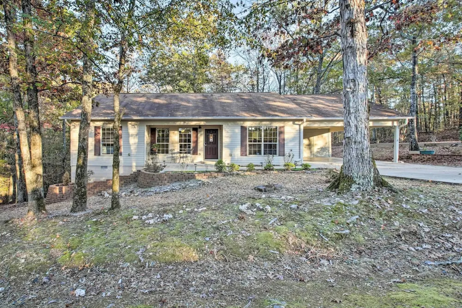 Fire Pit & Grill: Tranquil Retreat in Hot Springs